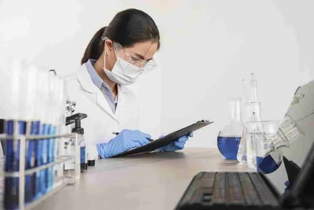 Transparente Abläufe im Labor durch ein strukturiertes LIS System